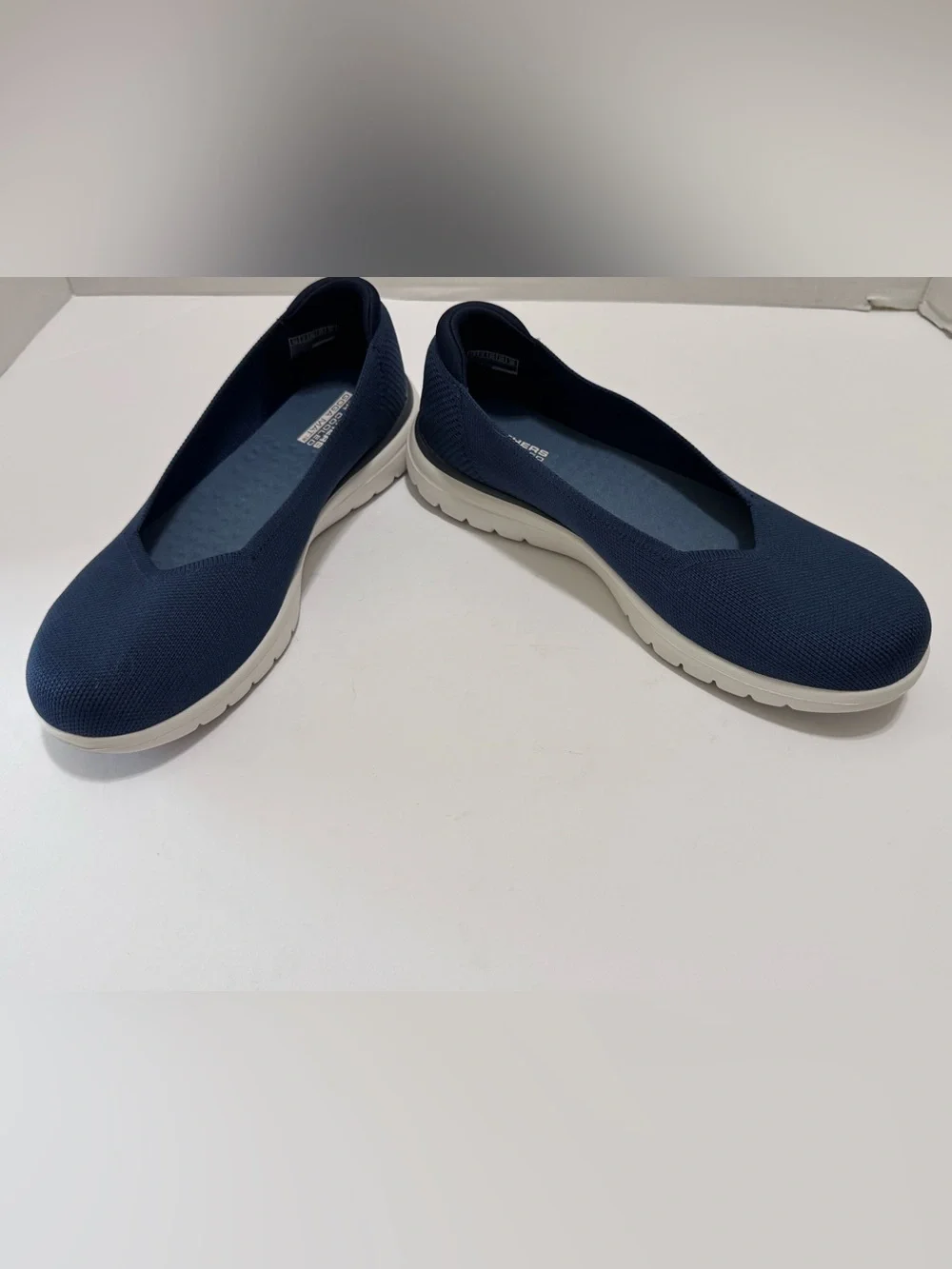 Skechers Goga Mat Stretch Fit slip on Women’s Size 10